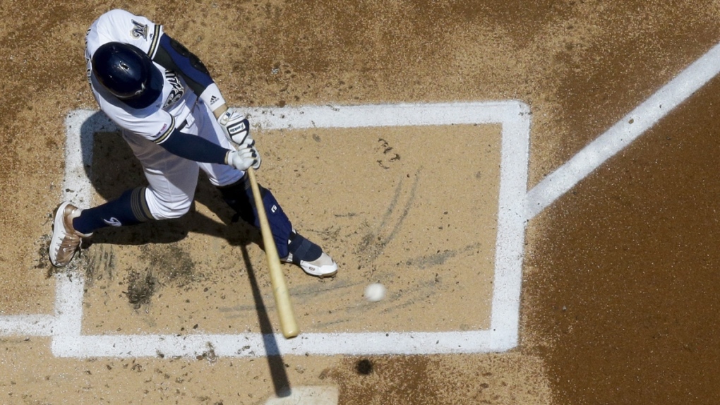 Braun hits a two-run home run