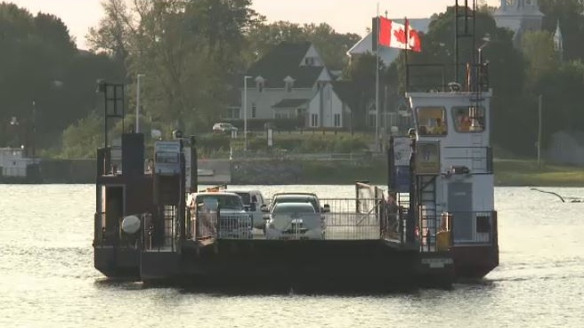 Pontoon boat collided with Quyon Ferry