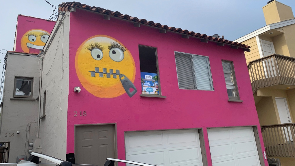 Emoji house