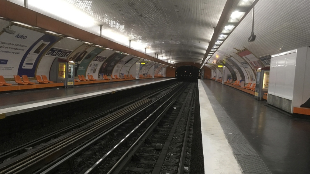 An empty metro line platform in Paris