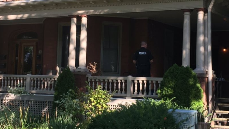 Murder investigation at 414 Dufferin Ave. in London Ont. on Sept. 14, 2019. (Brent Lale/CTV)