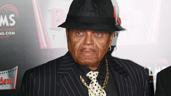 Joe Jackson is presented with a Brenden Celebrity Star honouring Michael Jackson, Saturday Aug. 29, 2009 at The Palms in Las Vegas. (AP / Eric Jamison)