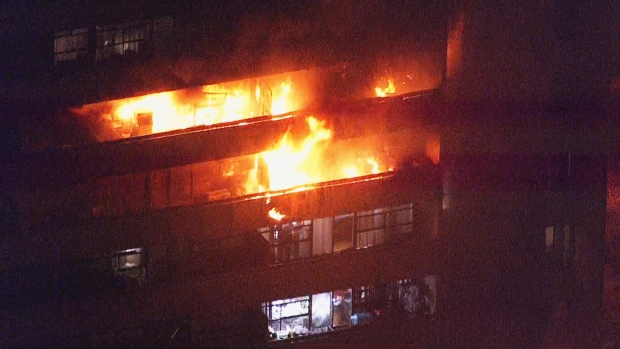 Massive fire breaks out at North York apartment building
