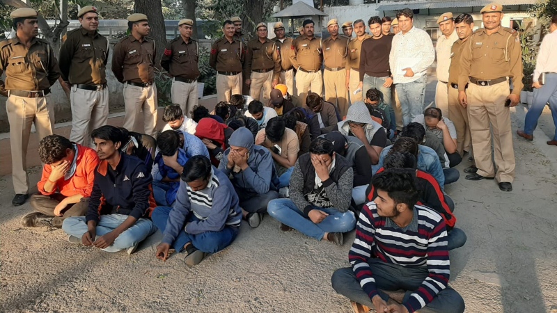 Police in India arrested 32 people during a raid on a call centre suspected of carrying out SIN scams on unsuspecting Canadians. (Delhi Police / Twitter)