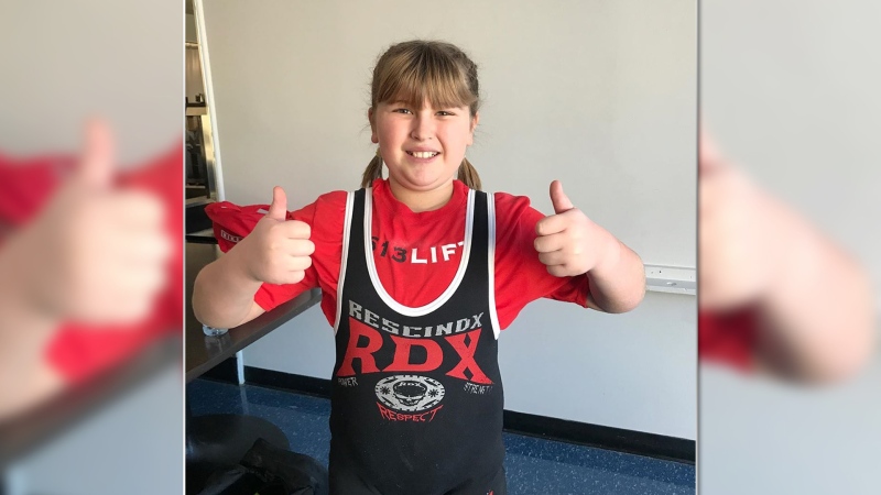  Kaitlyn Boucher sets world record in powerlifting. 