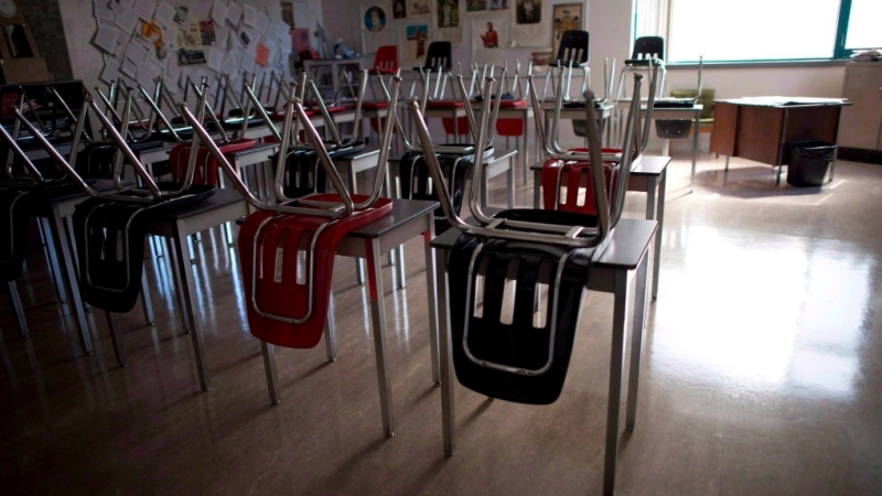 An empty classroom is seen in this undated file photo. (THE CANADIAN PRESS/Jonathan Hayward)