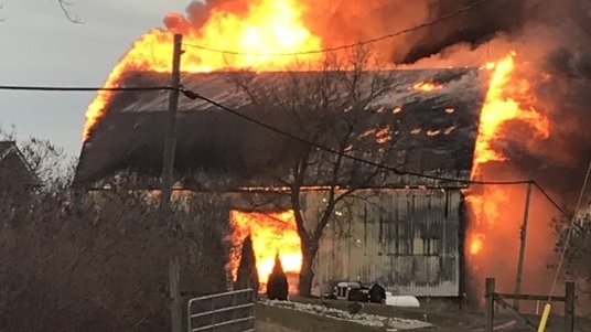 Fire destroys barn in Haldimand County