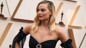 Margot Robbie arrives at the Oscars on Sunday, Feb. 9, 2020, at the Dolby Theatre in Los Angeles. (Photo by Richard Shotwell/Invision/AP) <br> <br> <b>Gallery sponsored by Wonder Bread</b>