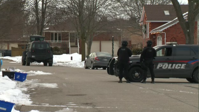 Police on the scene of a lengthy negotiation and arrest that shut down part of a Brantford neighbourhood for roughly 24 hours. (Feb. 14, 2019)
