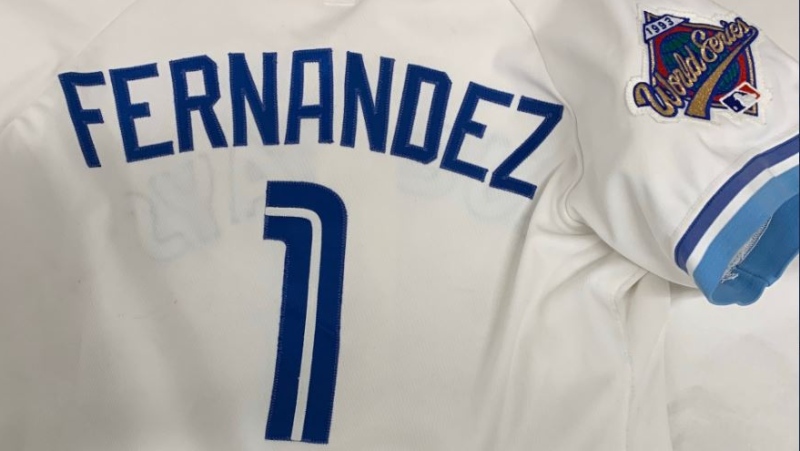 Tony Fernandez jersey at the Canadian Baseball Hall of Fame (@CDNBaseballHOF/Twitter)