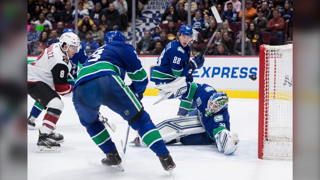 vancouver canucks vs coyotes 