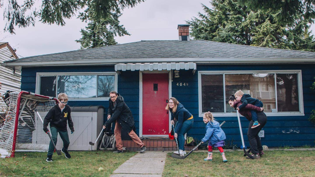 Photographer Laura-Lee Gerwing has been taking pictures of Vancouver families cooped up at home during the COVID-19 pandemic and raising money for charity. 