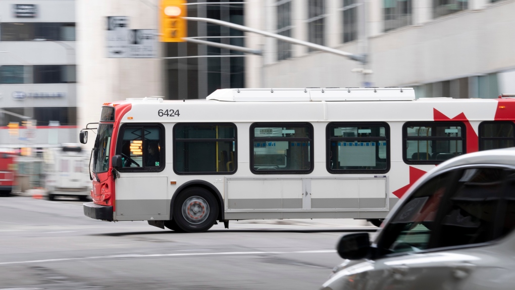 OC Transpo bus rolls through downtown Ottawa
