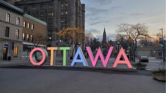 City of Ottawa OTTAWA sign