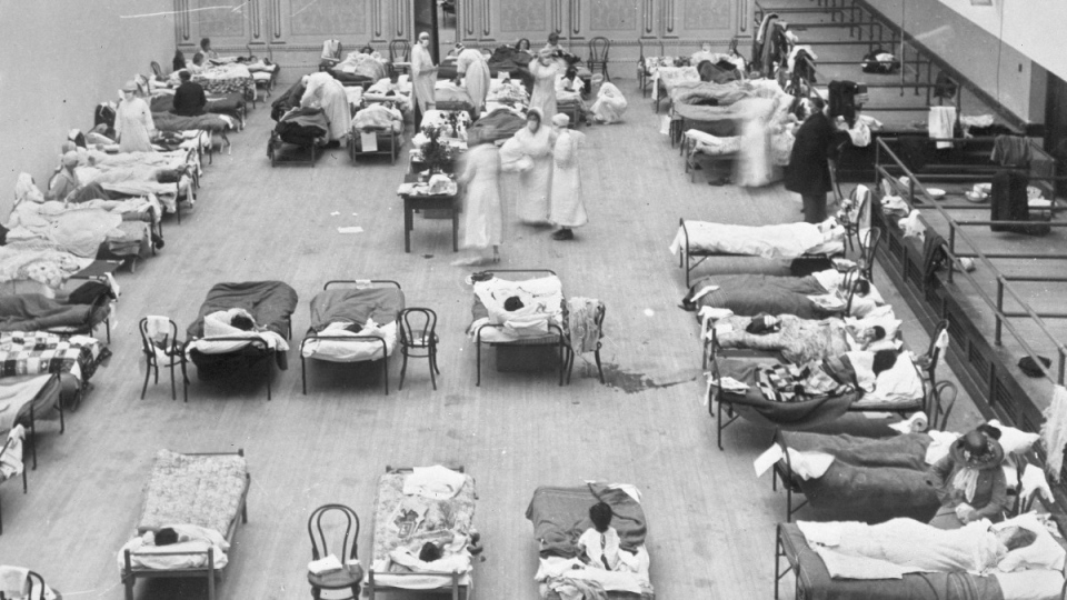 Patients in the Oakland Municipal Auditorium, 1918