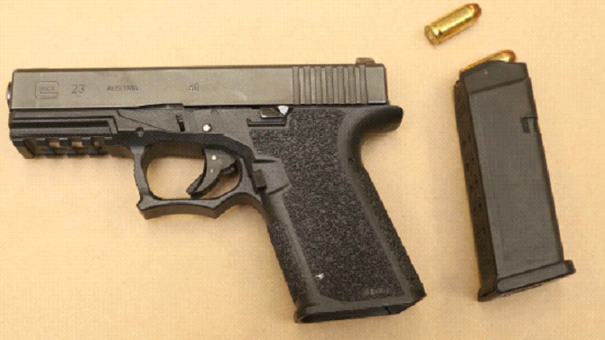 Ottawa Police say a loaded gun was seized during an investigation on Rideau Street early Friday morning. May 15, 2020 (Photo courtesy: Ottawa Police Service)