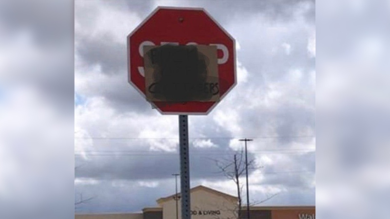 A sign telling cottagers to 'F*** Off' is seen in Port Elgin, Ont. in mid-April 2020. (Source: Saugeen Shores Police Service)