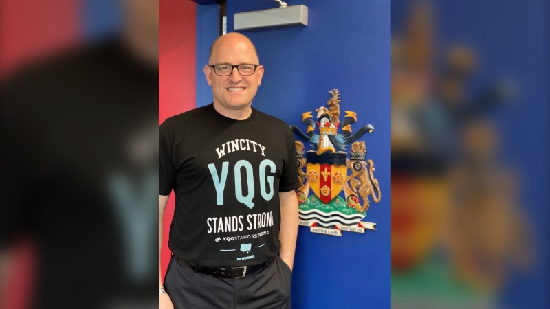 Windsor Mayor Drew Dilkens in the new YQG Stands Strong shirt. (Courtesy Drew Dilkens / Twitter)