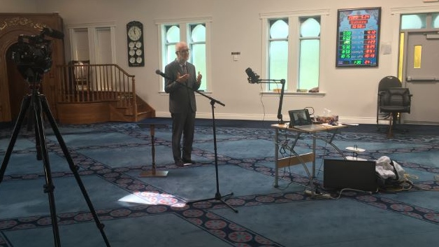 Dr. Munir El-Kassem delivers prayer at London Muslim Mosque in London, Ont. on May 24, 2020. (Brent Lale/CTV London)