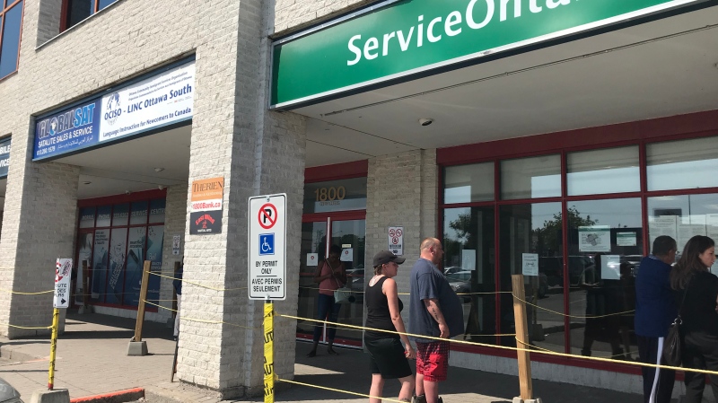 More than 100 people were in line at the Service Ontario office when it opened on Wednesday, May 27. (Leah Larocque/CTV News Ottawa)