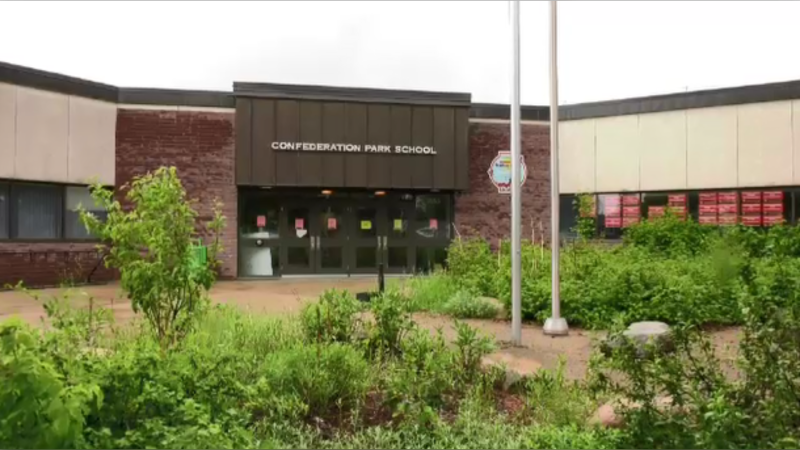 Confederation Park Community School is changing its name to Wâhkôhtowin.