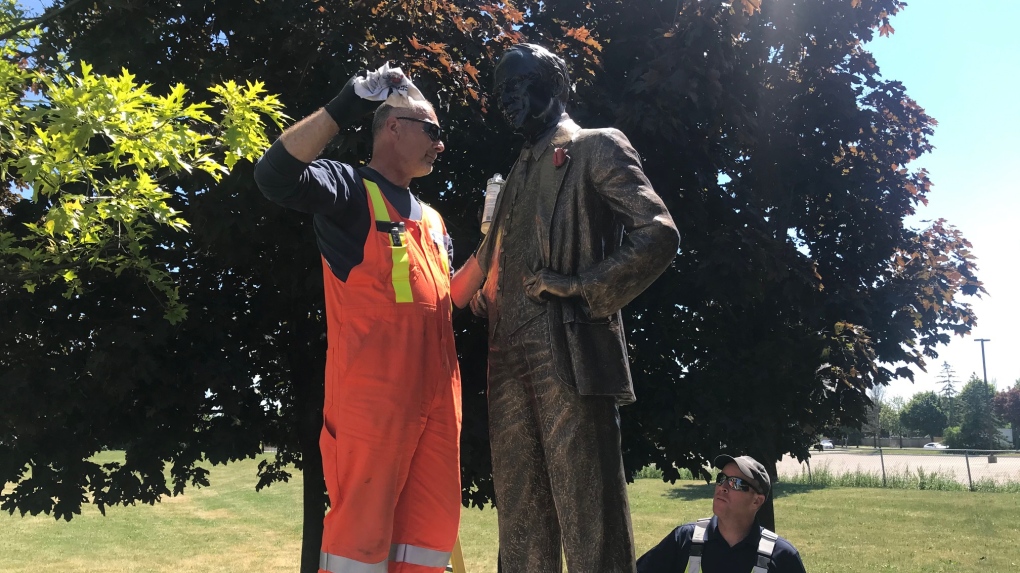 Pierre Trudeau statue defaced