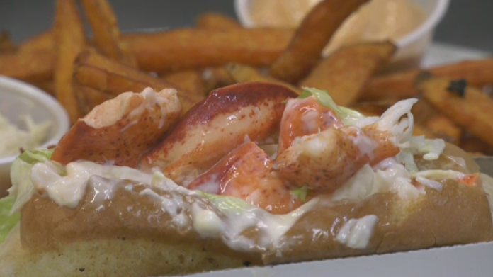 Shediac N.B.'s lobster roll competition hopes to combat slow