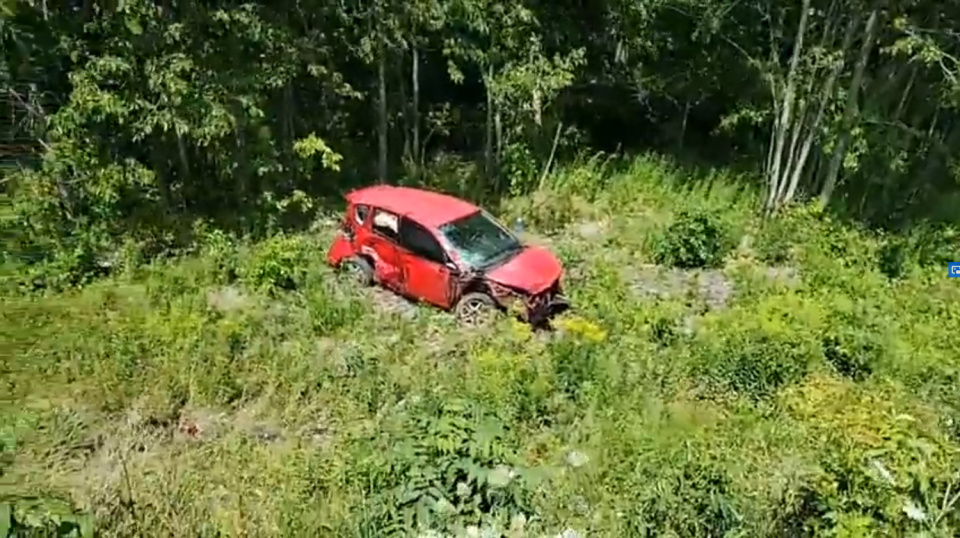 Transport crash vehicle in ditch