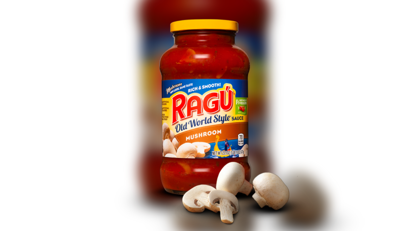 This image shows one of Ragu's sauces, up for sale on the American version of their website. (RAGU.com / Mizkan America, Inc.)