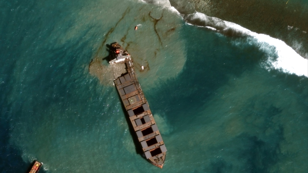 Mauritius Leaking Ship