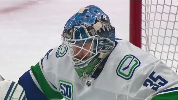 Thatcher Demko to wear awesome glow-in-the-dark pad set in AHL (Video)