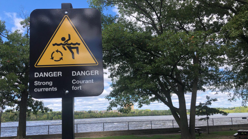 New warning sign at Bate Island