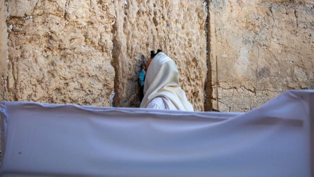 Ultra-Orthodox Jewish man prays at Western Wall
