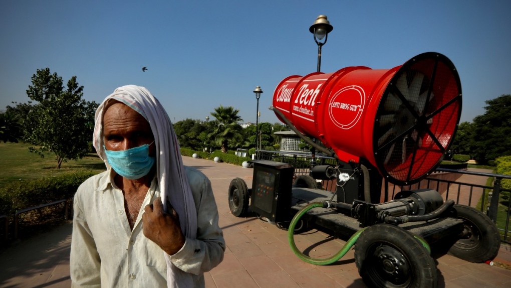 An anti-smog gun in New Delhi