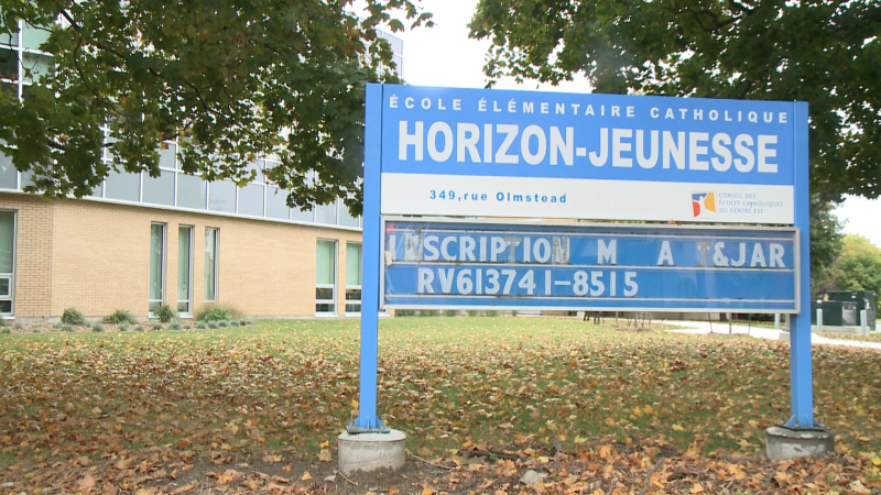 École élémentaire catholique Horizon-Jeunesse is closed due to the spread of COVID-19.