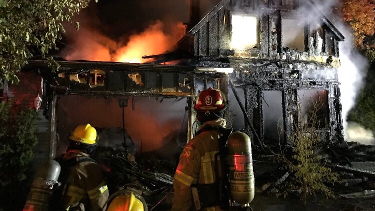 Fire in Laval takes young woman's life