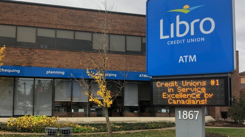 A Libro Credit Union location in London, Ont. is seen Monday, Oct. 19, 2020. (Jim Knight / CTV News)