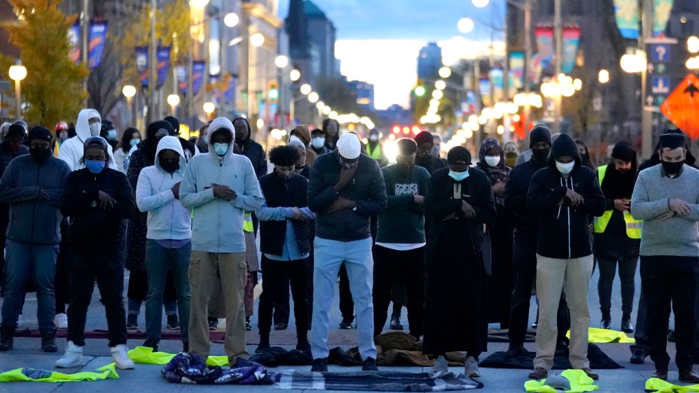 Community prays in memory of Abdirahman Abdi