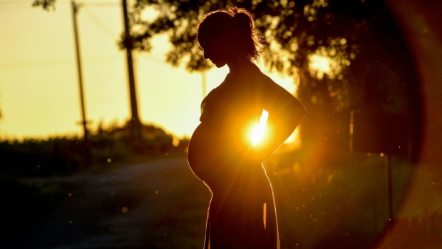 Poor pregnancy results linked to warmer climate: study - CTV News