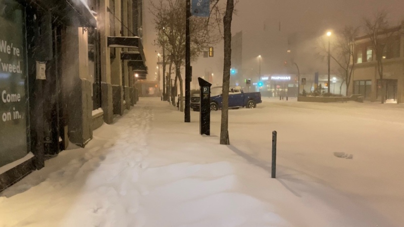 Heavy snow covers the street and sidewalks in downtown Saskatoon on Nov. 8. 