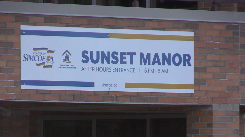 Sunset Manor in Collingwood, Ont. (Mike Arsalides/CTV News)