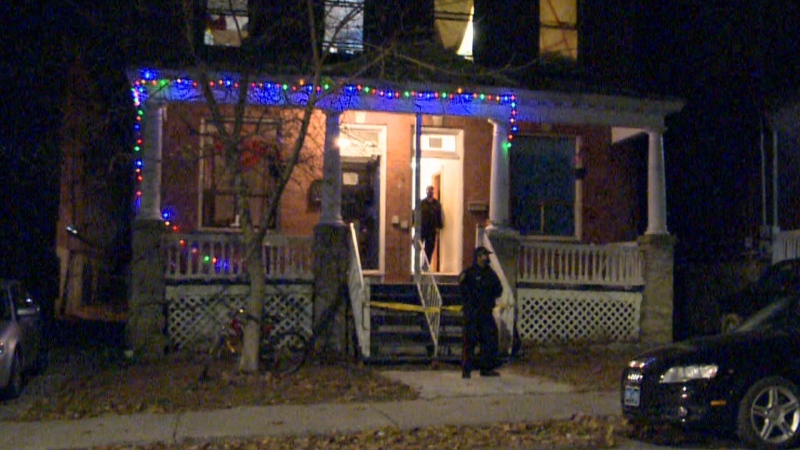 Ottawa Police say a man died at a home on Eccles Street in Ottawa's Chinatown neighbourhood on Wednesday, Nov. 11. (Mike Mersereau/CTV News Ottawa)
