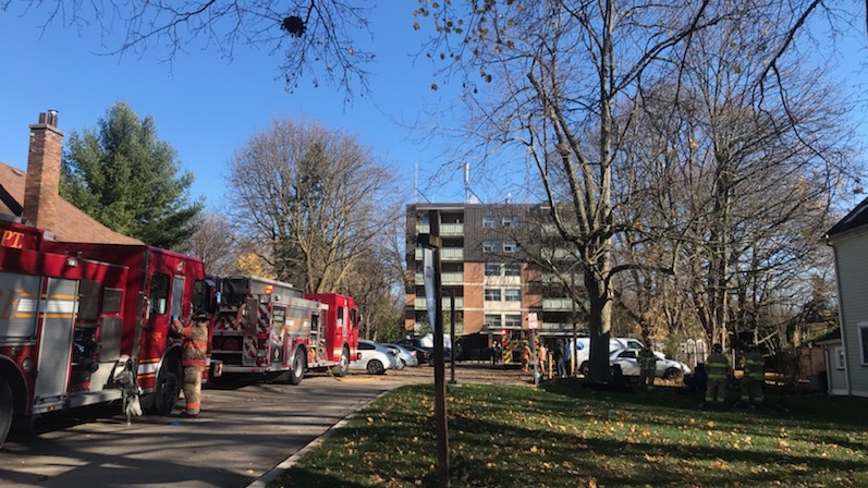 Firefighters respond to a blaze at an apartment building on William Street in London, Ont., Thursday, Nov. 12, 2020. (Reta Ismail / CTV News)
