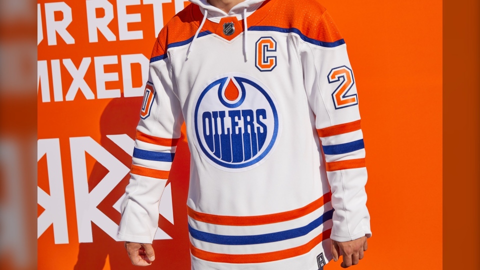 Reverse Retro: Oilers alternate jersey 