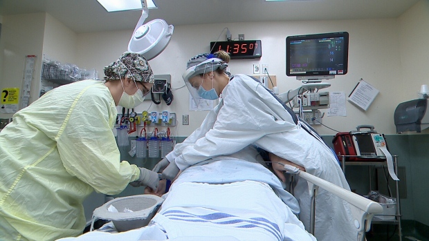 Sask. sets record for new daily COVID-19 cases; hospitalizations surpass 200