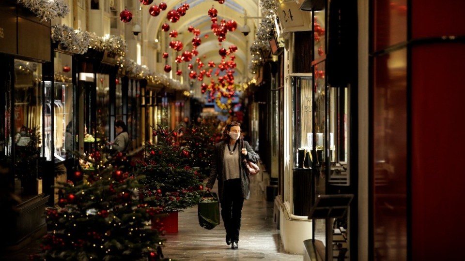 Christmas shopping in London