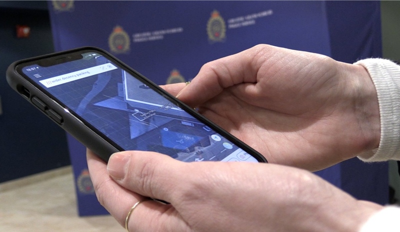 Several police services across Ontario are using a new mobile app that helps first responders find 911 callers who don't know their location. It's called What3words and it can find a person in distress even when there is no cellphone service. (Alana Everson/CTV News)