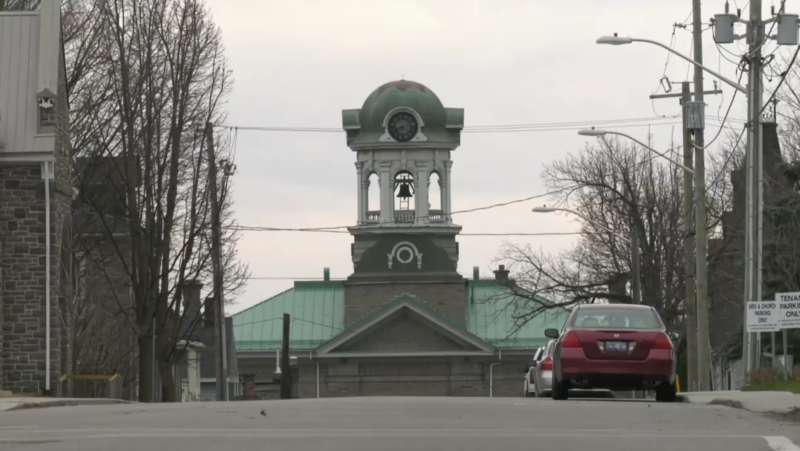 A view of the clock and bell tower at Brockville city hall from Victoria Street. (Nate Vandermeer/CTV News Ottawa)