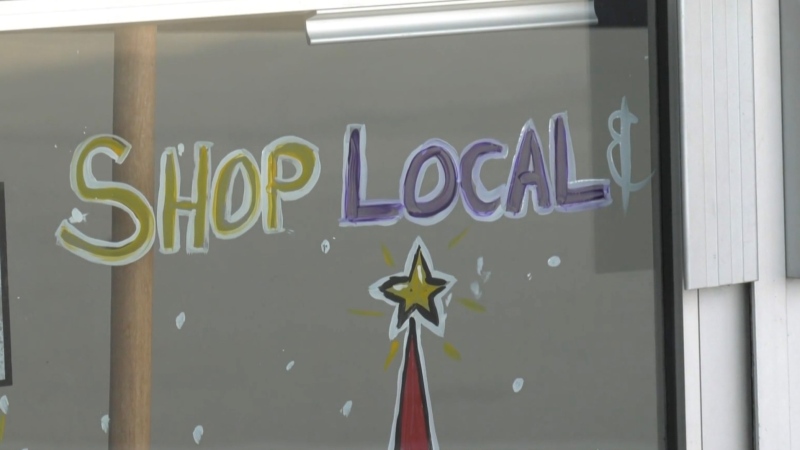 A Barrie, Ont.  business encourages people to shop local on Saturday, December 5, 2020 (Lexy Benedict/CTV News)