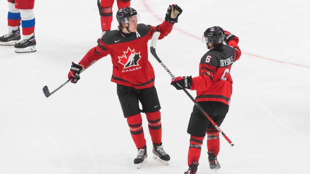 Photo of Kanada v predzápasovom zápase zvíťazila nad Ruskom, nie na majstrovstvách sveta juniorov v hokeji